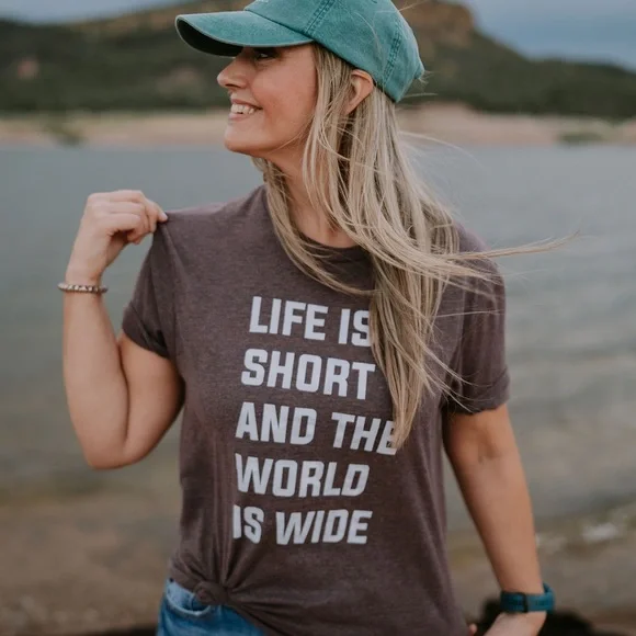 S-XL Life is short tee - Picture 2 of 4